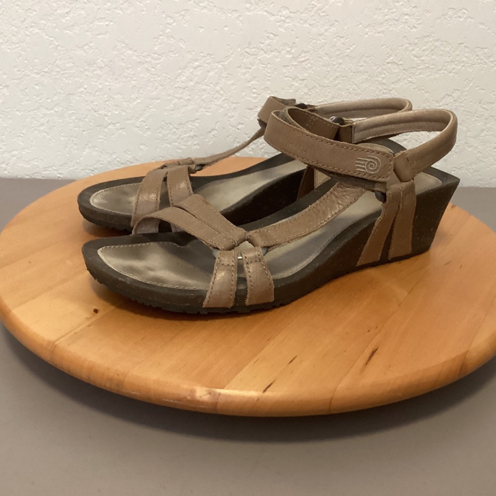 Teva Wedge Sandals Womens Size 10 Taupe Leather Strappy Adjustable Ankle Strap